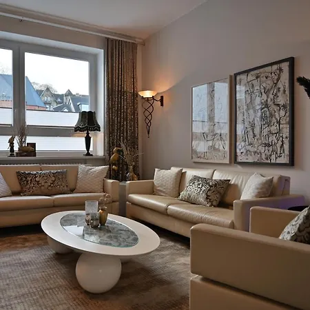 Apartment Luxus-ferienwohnung In Flensburger Innenstadt - Schmuckstuck